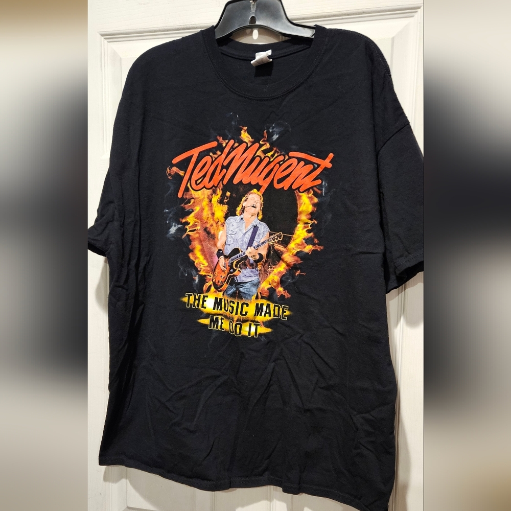 TED NUGENT CONCERT TSHIRT